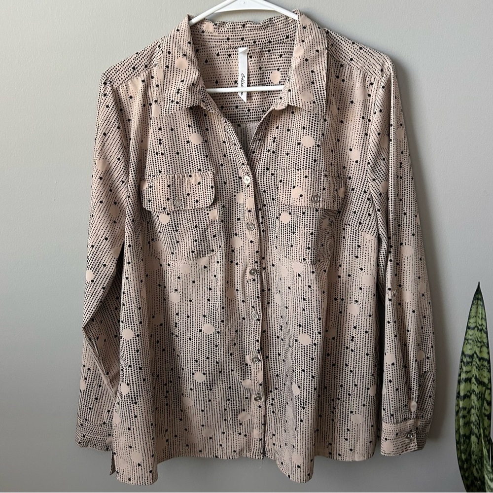 NY Collection Women’s Button Down Shirt